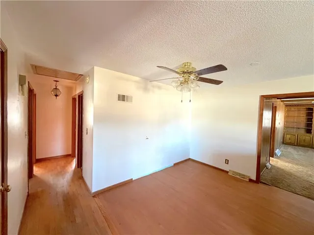 $214,900 | 1412 Ridgeway Drive, Richmond, MO 64085