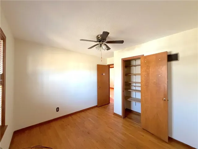 $214,900 | 1412 Ridgeway Drive, Richmond, MO 64085