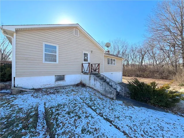 $214,900 | 1412 Ridgeway Drive, Richmond, MO 64085