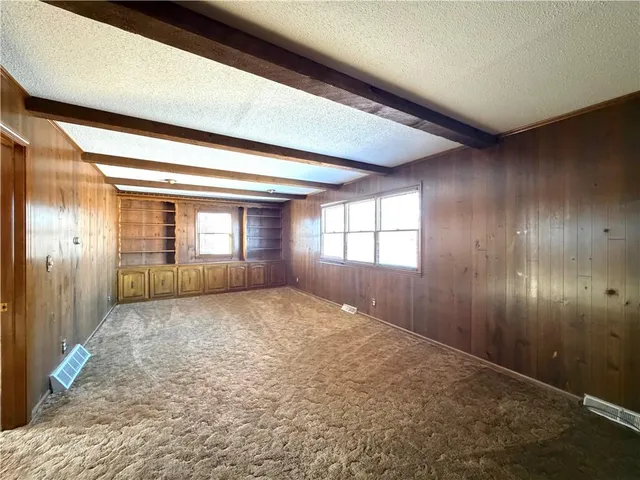 $214,900 | 1412 Ridgeway Drive, Richmond, MO 64085