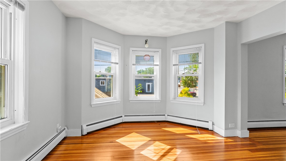 814 West Shore Road Warwick, RI 02889 - Photo 13 of 48