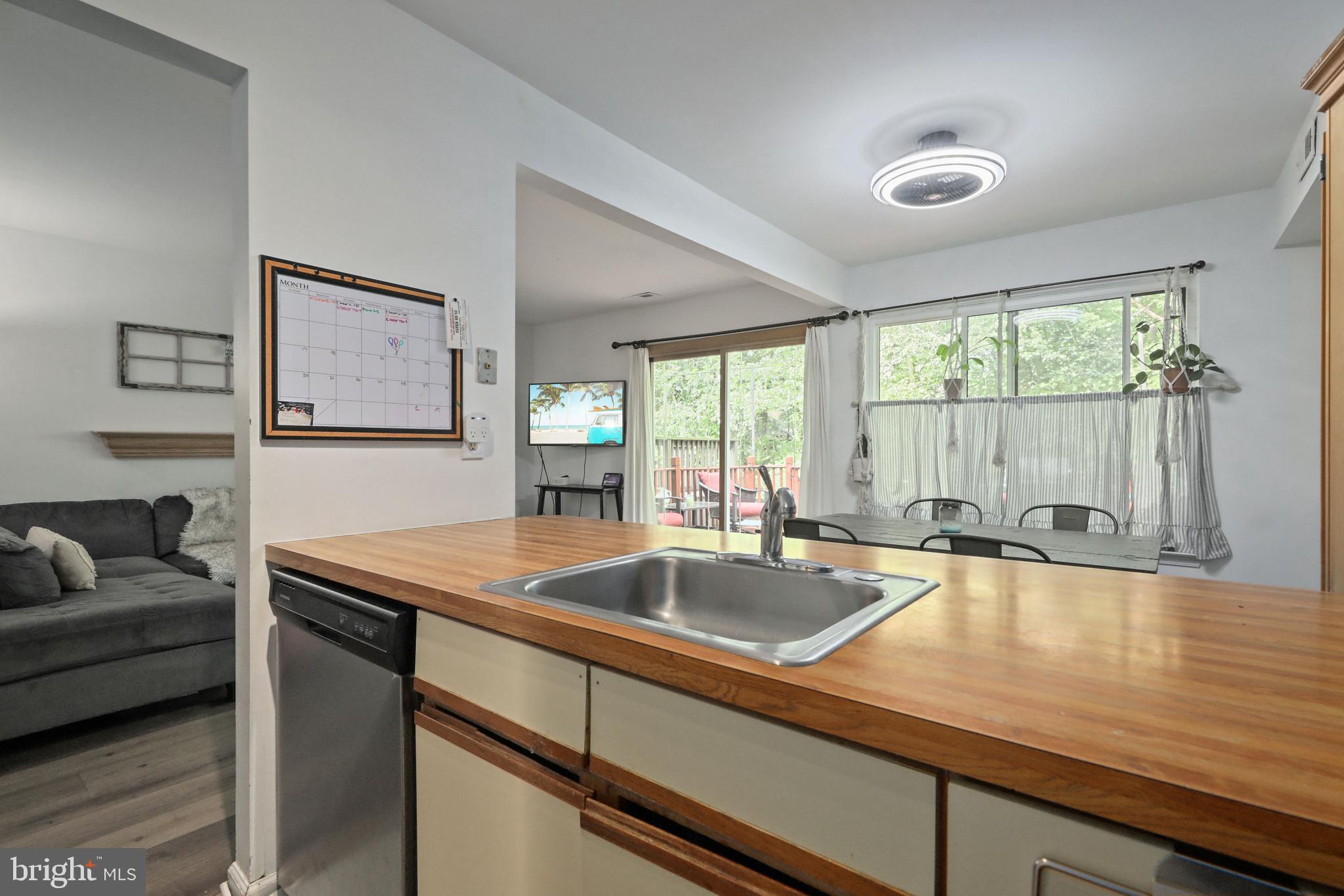 67 Five Crown Royal Marlton, NJ 08053 - Photo 8 of 36 Kitchen