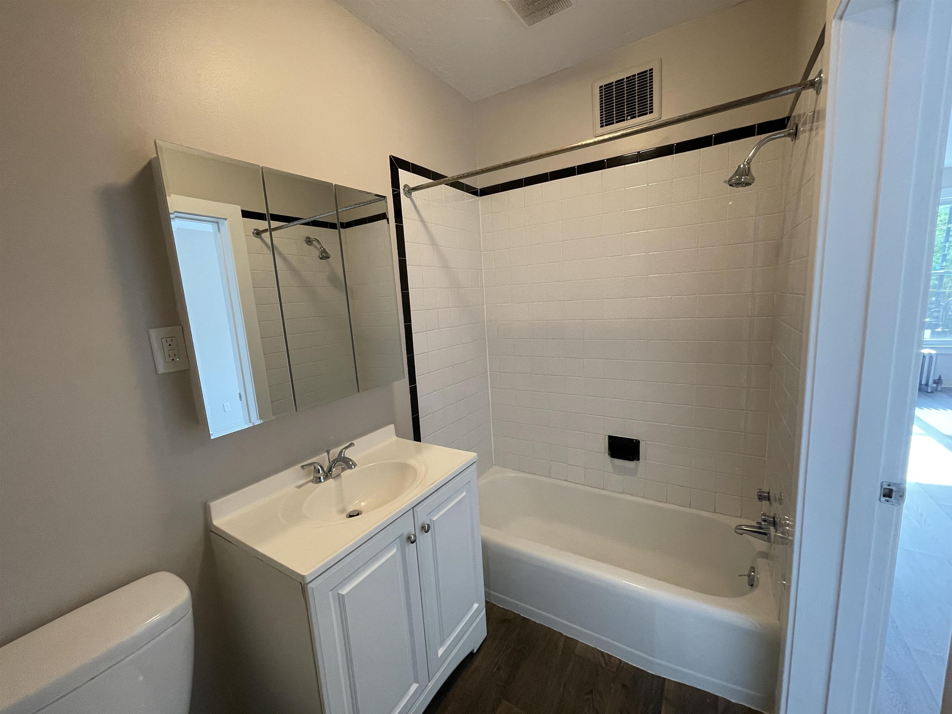 1101 Elm Street, Unit 203 Manchester, NH 03101 - Photo 6 of 6