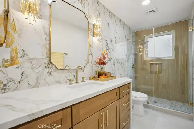 $2,197,000 | 16542 Los Verdes Lane, Huntington Beach, CA 92649