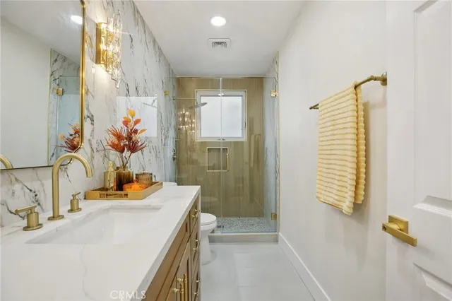 $2,197,000 | 16542 Los Verdes Lane, Huntington Beach, CA 92649