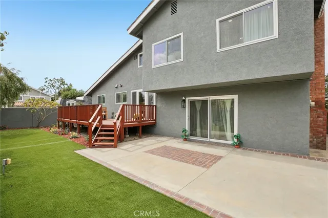 $2,197,000 | 16542 Los Verdes Lane, Huntington Beach, CA 92649