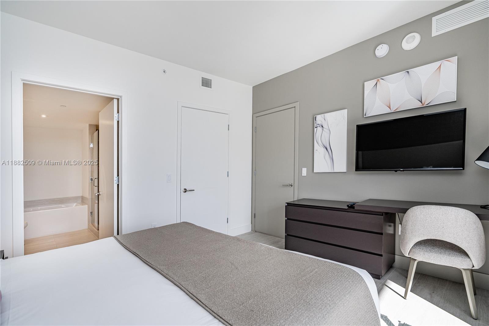 4010 South Ocean Drive, Unit R2709 Hollywood, FL 33019 - Photo 27 of 30