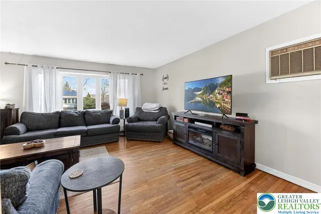 $359,900 | 642 Greenwood Street, Allentown, PA 18103