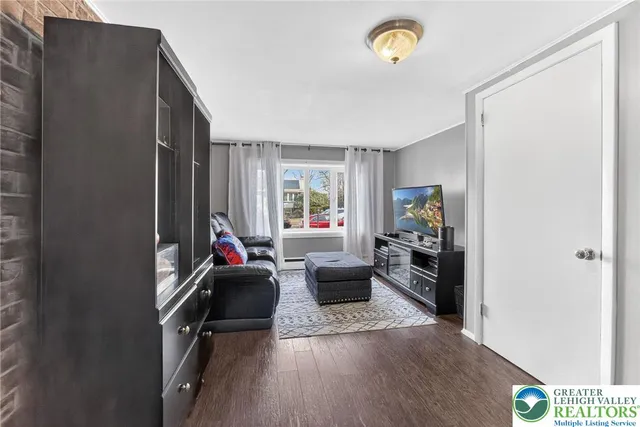 $359,900 | 642 Greenwood Street, Allentown, PA 18103