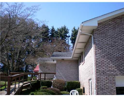 930 Mt Hope Road New Castle, PA 16101 - Photo 3 of 3 Exterior Back.