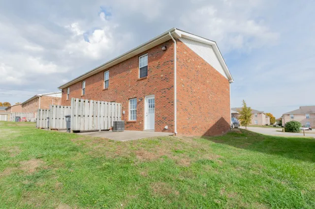 $1,125 | 3318 Royster Lane, Unit C, Clarksville, TN 37042