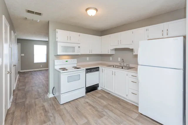 $1,125 | 3318 Royster Lane, Unit C, Clarksville, TN 37042