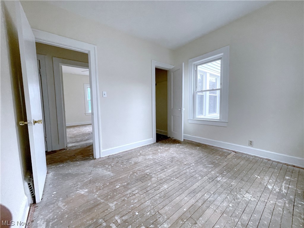 1605 Hillcrest Road Cleveland, OH 44118 - Photo 9 of 16 Bedroom with light hardwood floors