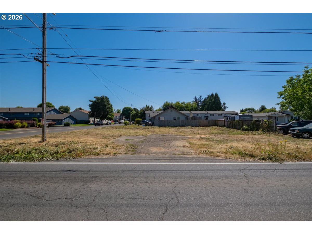 2580 Fisher Road Northeast Salem, OR 97305 - Photo 7 of 28