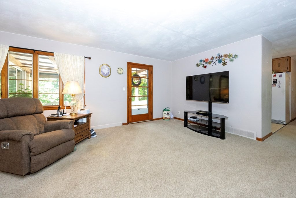 2265 Moffett Road Lucas, OH 44843 - Photo 9 of 25 Gallery Image 9