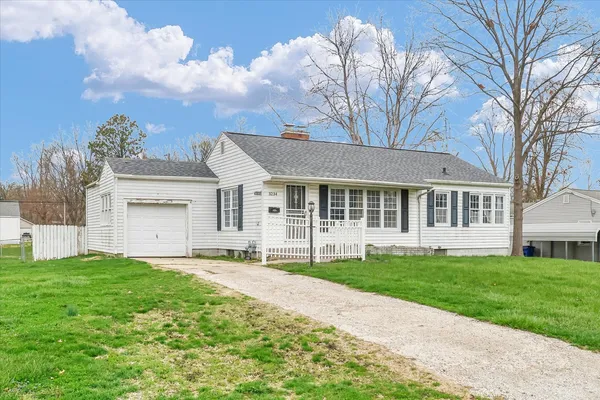 $145,000 | 3234 East Fulton Avenue, Decatur, IL 62521