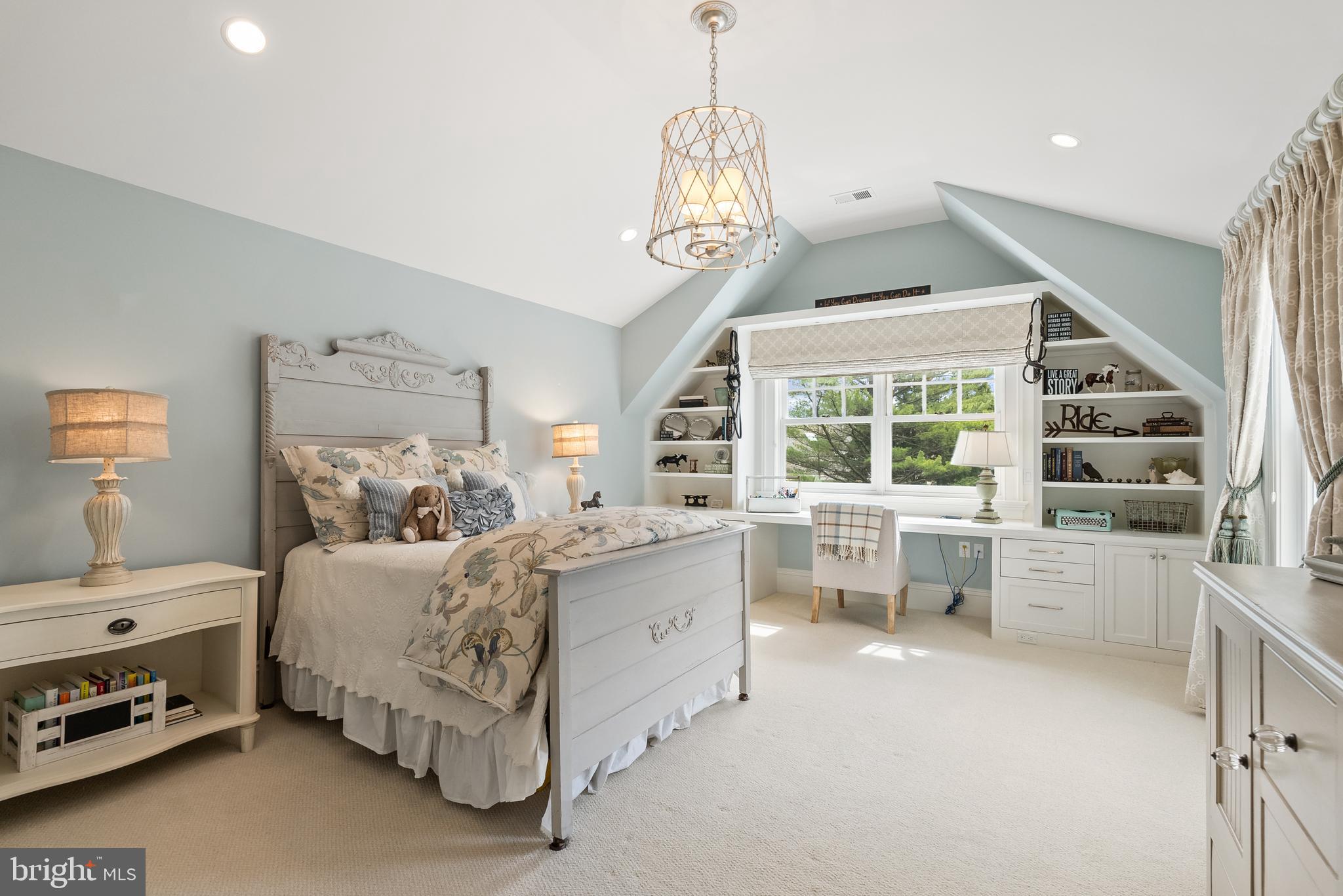 6529 Sothoron Road McLean, VA 22101 - Photo 55 of 103 Bedroom Suite 3 with dormer ceiling