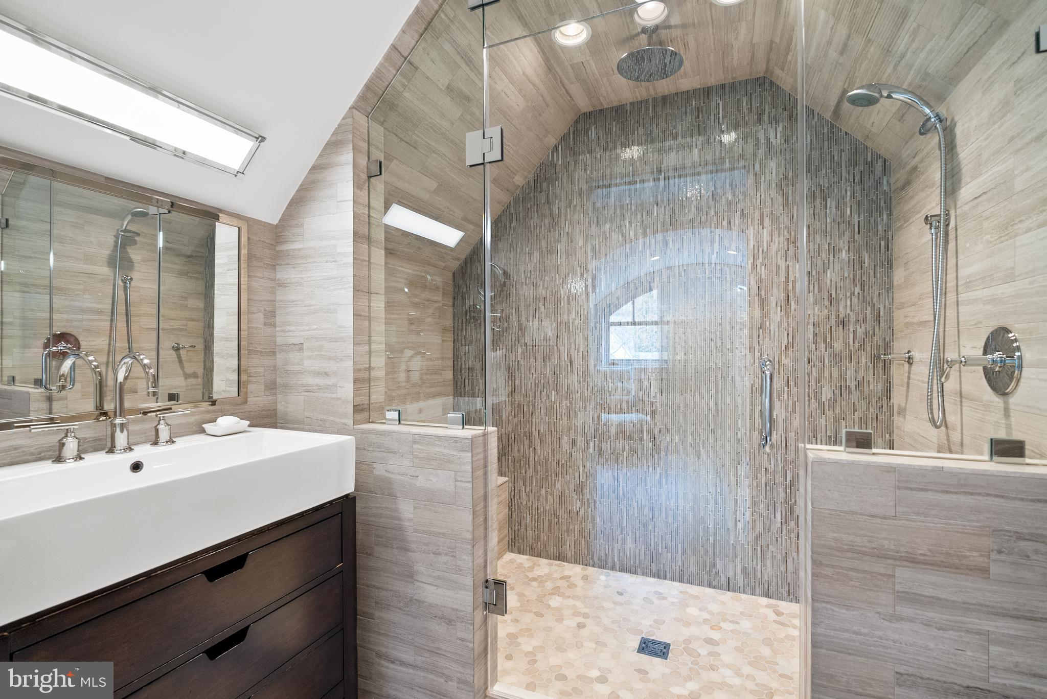 6529 Sothoron Road McLean, VA 22101 - Photo 61 of 103 Full bath on the 4th Floor