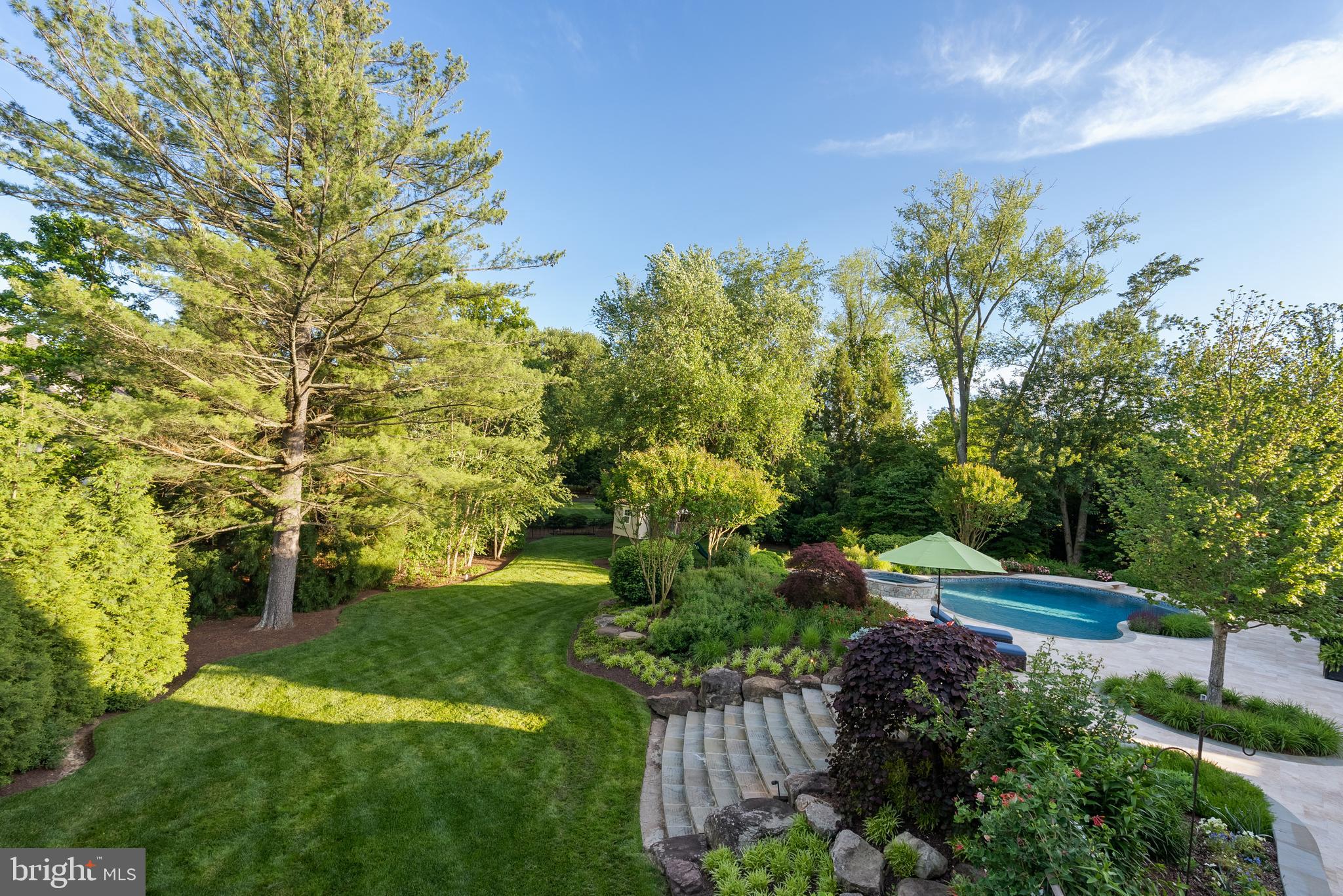 6529 Sothoron Road McLean, VA 22101 - Photo 86 of 103 Steps lead to flat grassy lawn