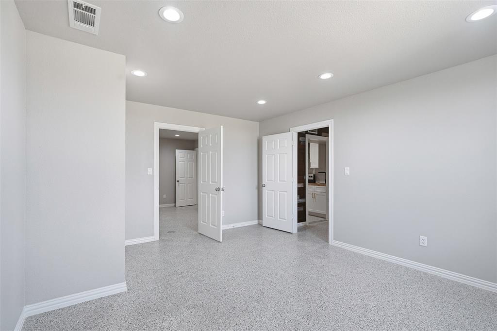 103 West Cleburne Road, Unit 2 Crowley, TX 76036 - Photo 5 of 14
