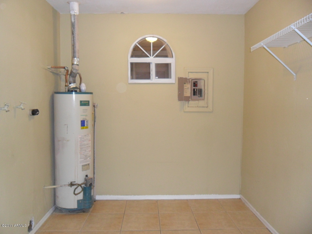 1133 East Ardmore Road Phoenix, AZ 85042 - Photo 12 of 34 SAM_2351