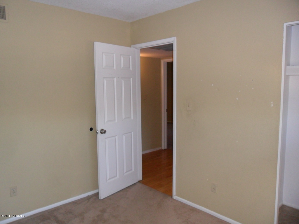 1133 East Ardmore Road Phoenix, AZ 85042 - Photo 19 of 34 SAM_2358