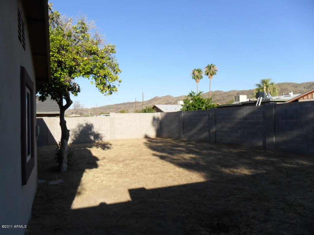 1133 East Ardmore Road Phoenix, AZ 85042 - Photo 29 of 34 SAM_2368