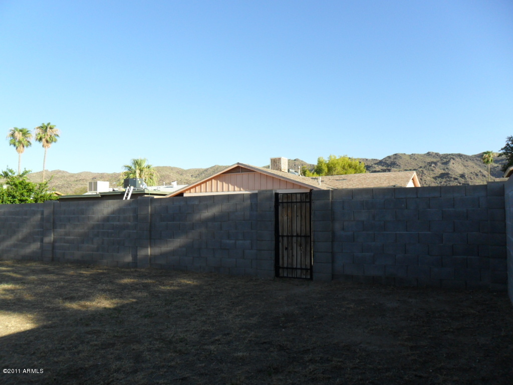 1133 East Ardmore Road Phoenix, AZ 85042 - Photo 30 of 34 SAM_2369