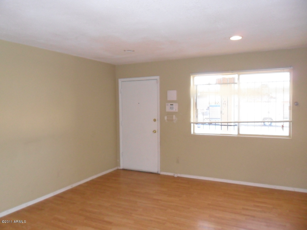 1133 East Ardmore Road Phoenix, AZ 85042 - Photo 5 of 34 SAM_2344