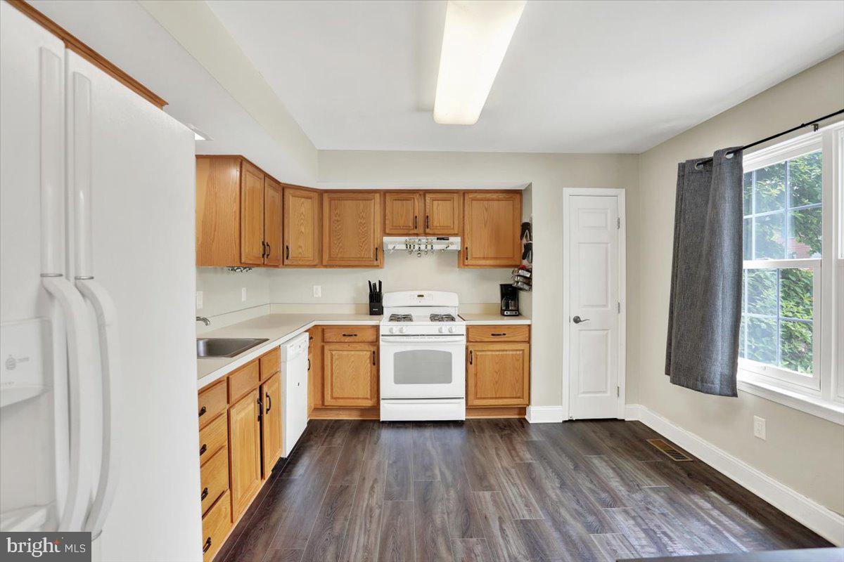 236 Nicole Way Reading, PA 19608 - Photo 8 of 46 Gallery Image 8