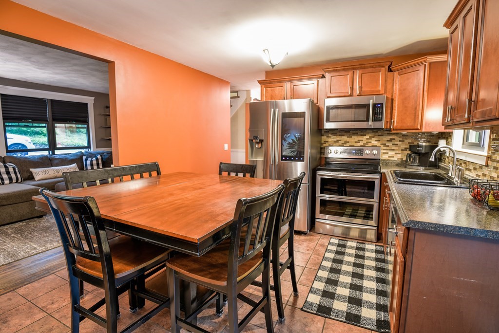 11 Brewster Road Worcester, MA 01602 - Photo 13 of 41 Gallery Image 13