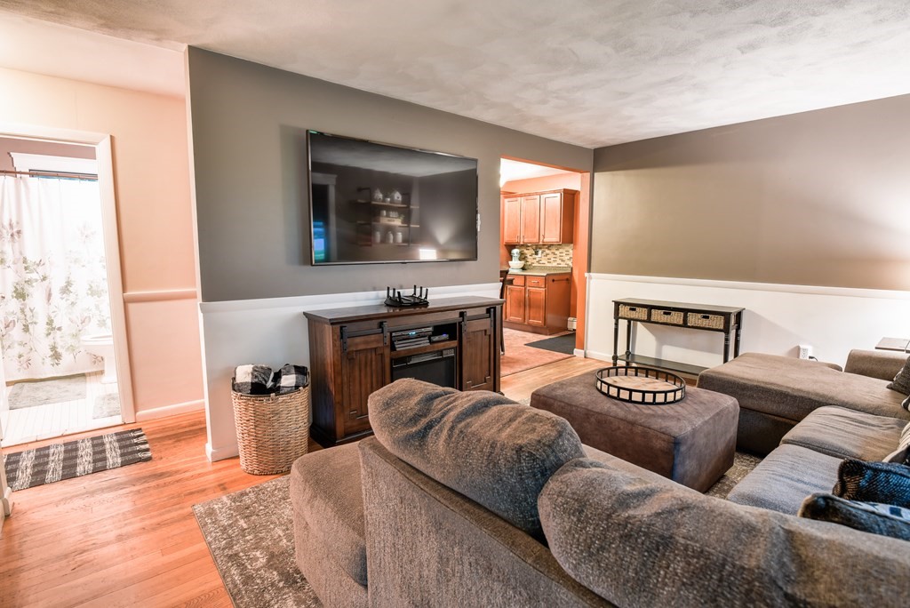 11 Brewster Road Worcester, MA 01602 - Photo 18 of 41 Gallery Image 18