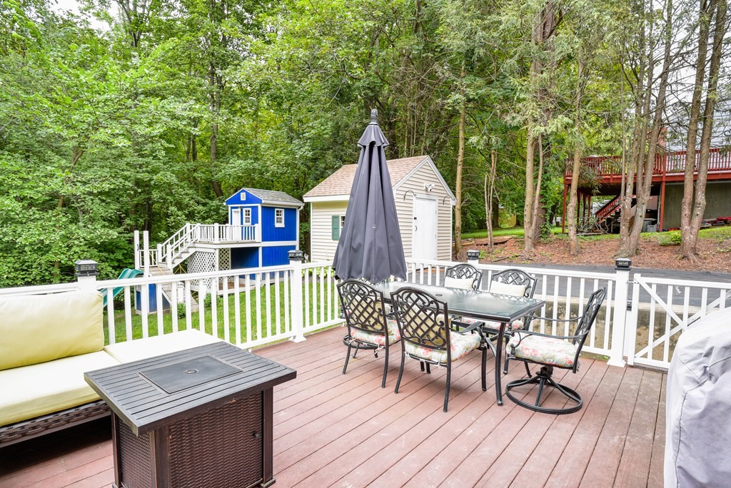 11 Brewster Road Worcester, MA 01602 - Photo 10 of 41 Gallery Image 10