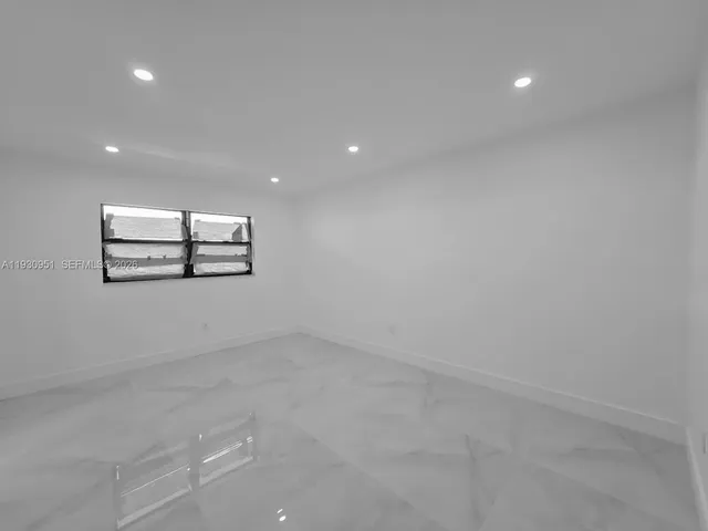 a view of a livingroom with window