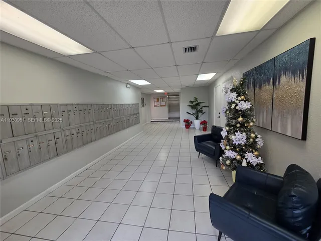 $2,950 | 1800 West 54th Street, Unit 409, Hialeah, FL 33012