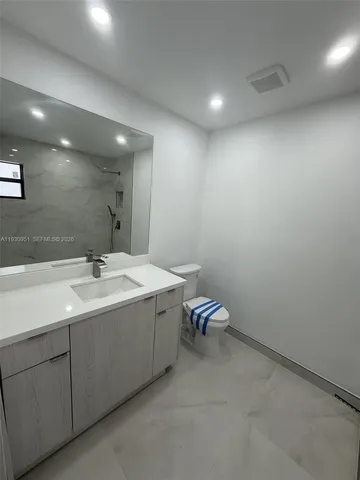 $2,950 | 1800 West 54th Street, Unit 409, Hialeah, FL 33012