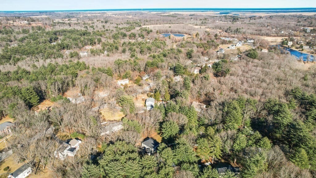 11 Merrills Way Rowley, MA 01969 - Photo 4 of 38 Gallery Image 4