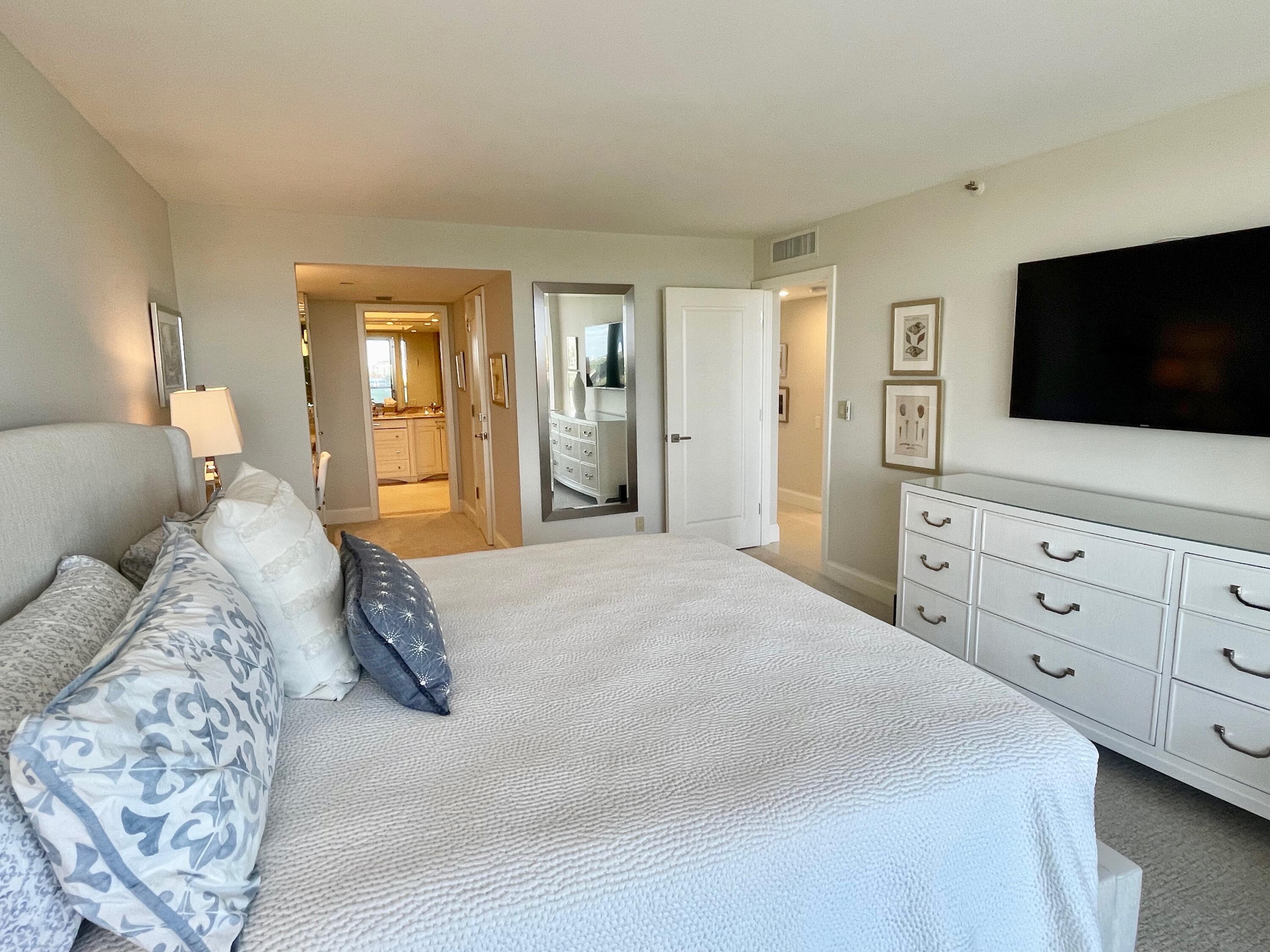 250 South Ocean Boulevard, Unit 6F Boca Raton, FL 33432 - Photo 45 of 94 IMG_2782