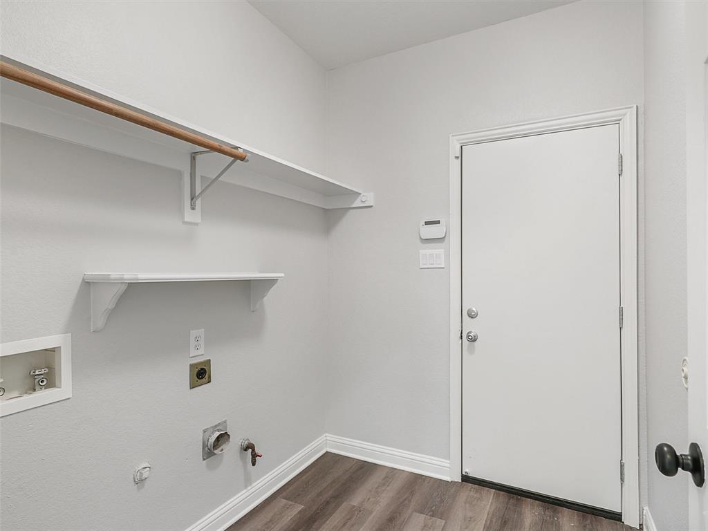 7612 Pendleton Street Dallas, TX 75252 - Photo 31 of 38 a view of an empty room