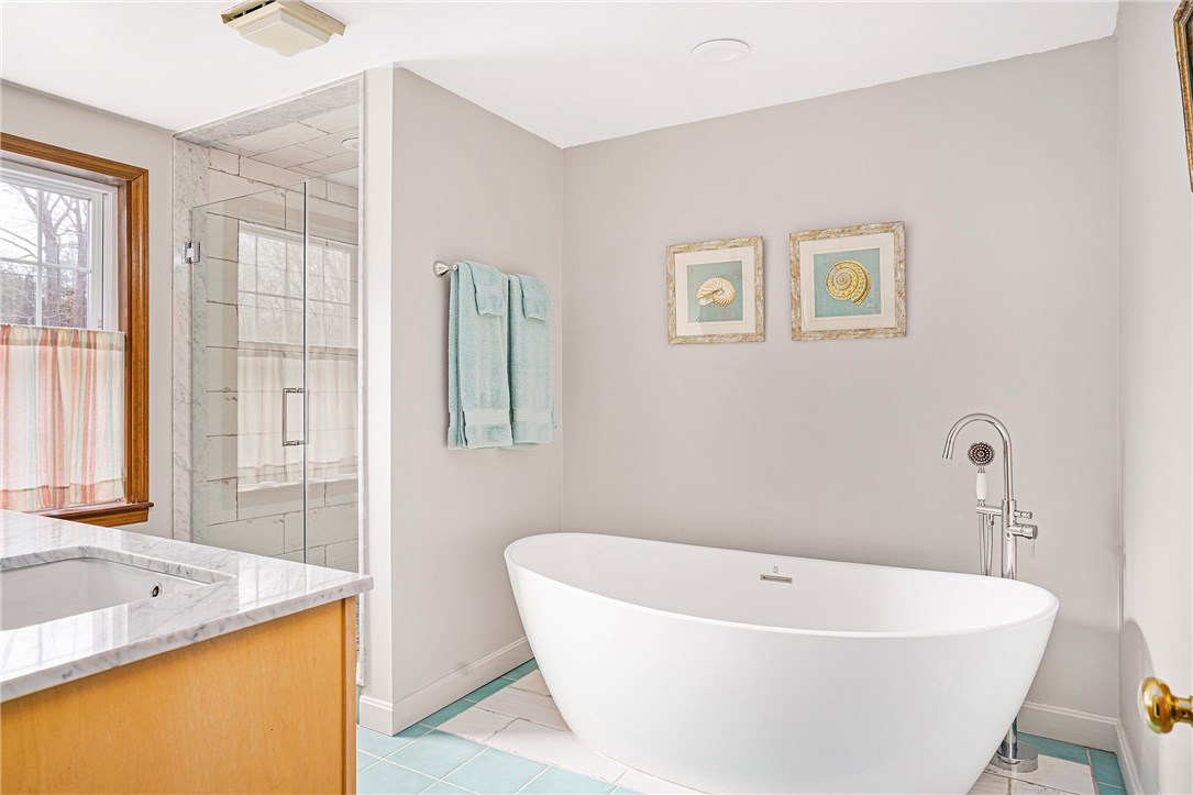 140 Howland Road East Greenwich, RI 02818 - Photo 28 of 49 Gallery Image 28