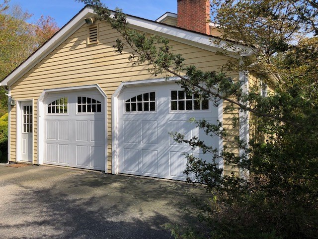140 Howland Road East Greenwich, RI 02818 - Photo 4 of 49 Gallery Image 4