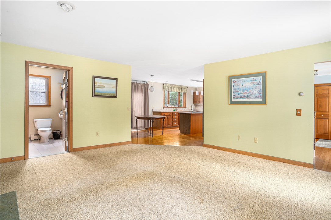 140 Howland Road East Greenwich, RI 02818 - Photo 6 of 49 Gallery Image 6