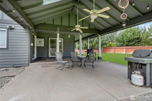 $675,000 | 502 366th St Court South, Roy, WA 98580