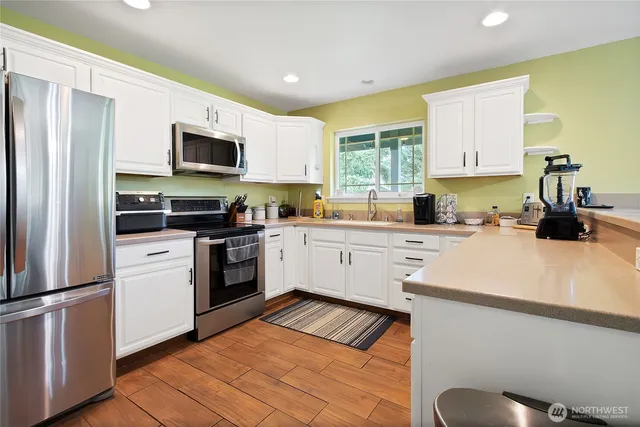 $675,000 | 502 366th St Court South, Roy, WA 98580