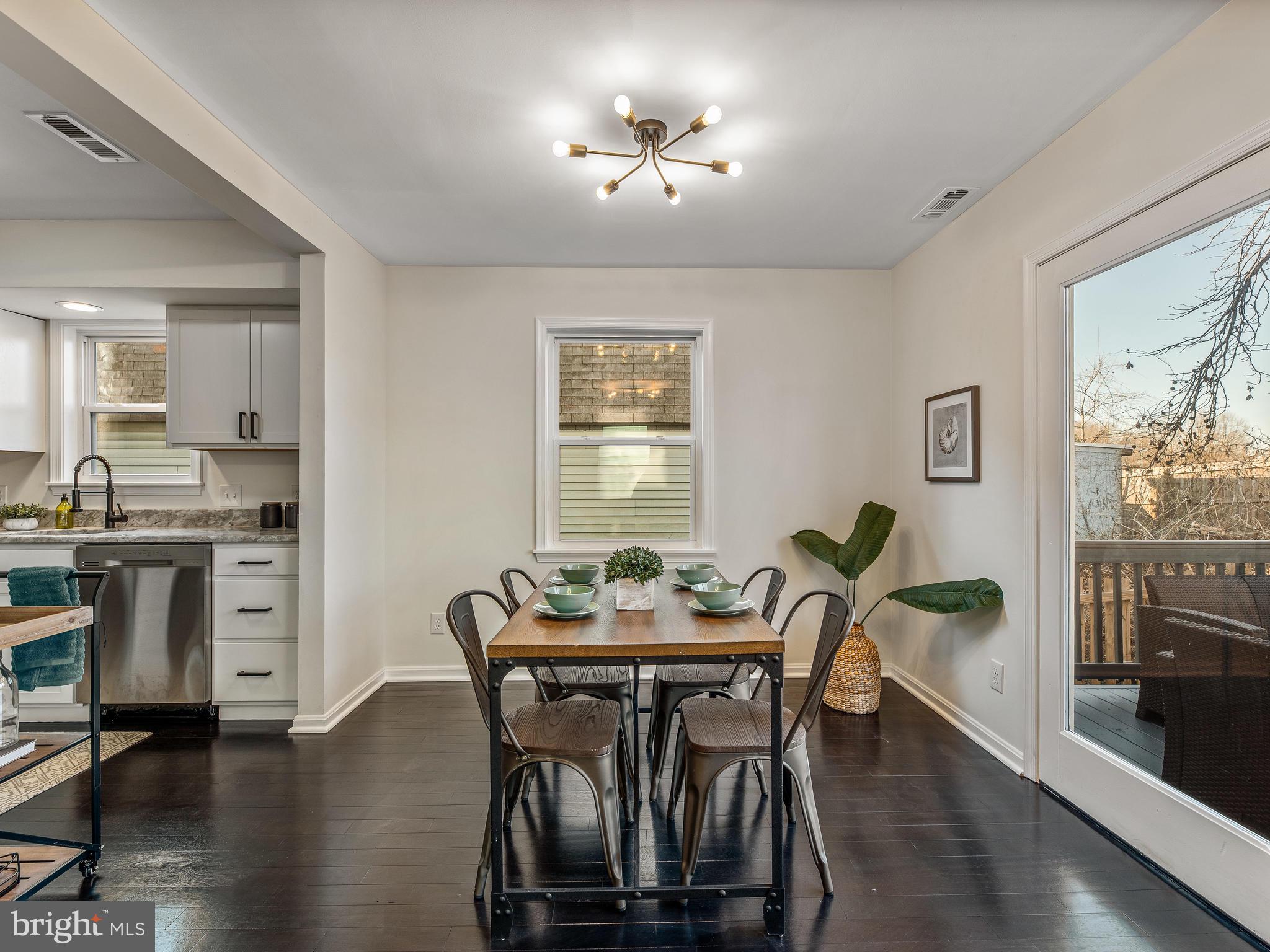 114 Oakwood Road Edgewater, MD 21037 - Photo 15 of 43