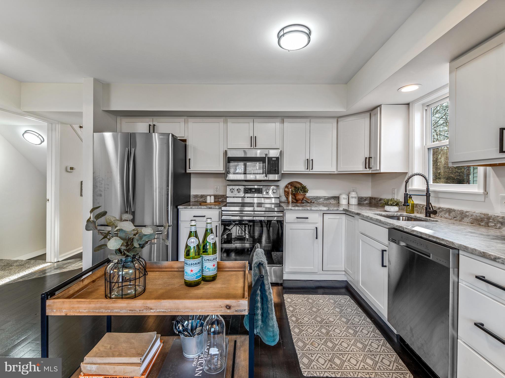 114 Oakwood Road Edgewater, MD 21037 - Photo 6 of 43