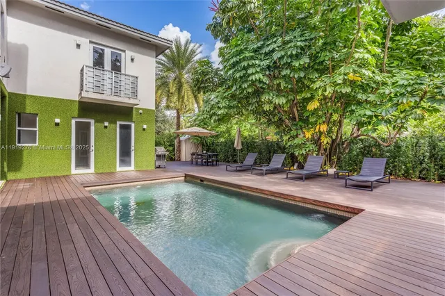 $30,000 | Northeast Coconut Grove, Miami, FL 33133