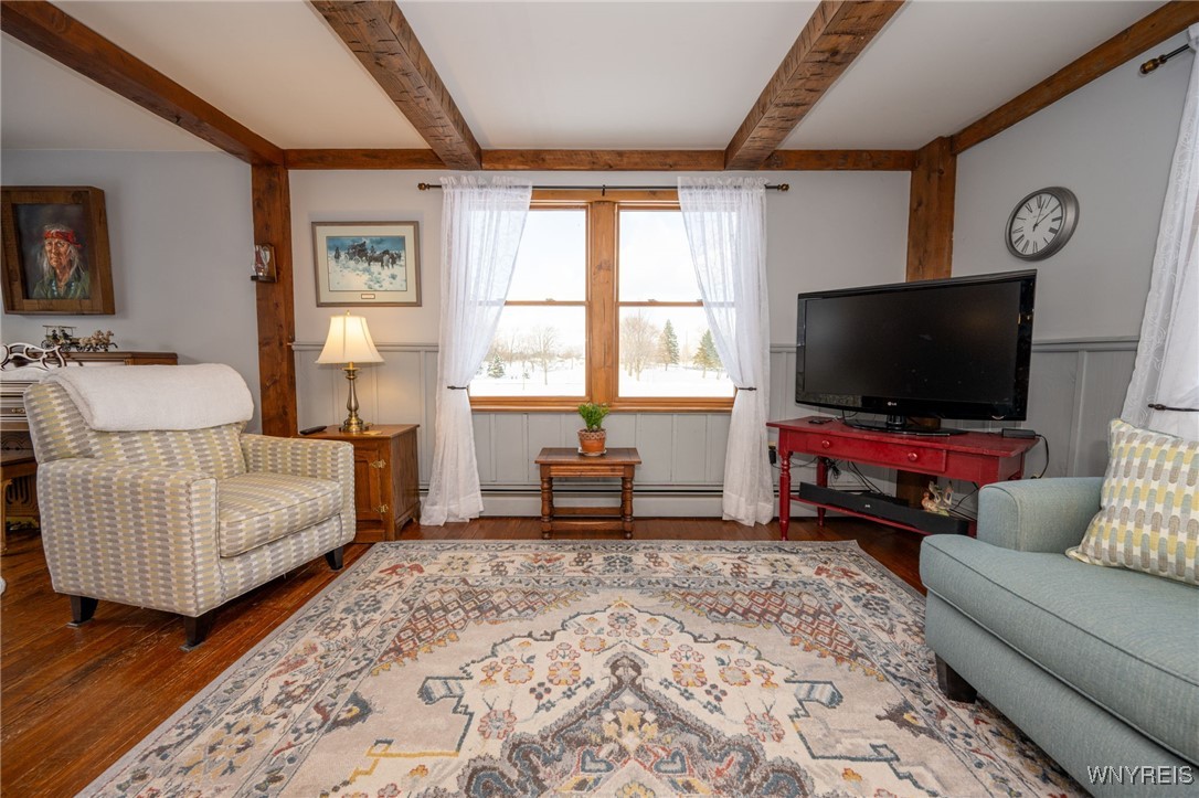 3610 South Newstead Road Alden, NY 14001 - Photo 15 of 49 Family Room