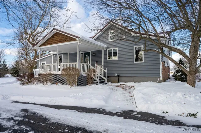 $320,000 | 3610 South Newstead Road, Alden, NY 14001