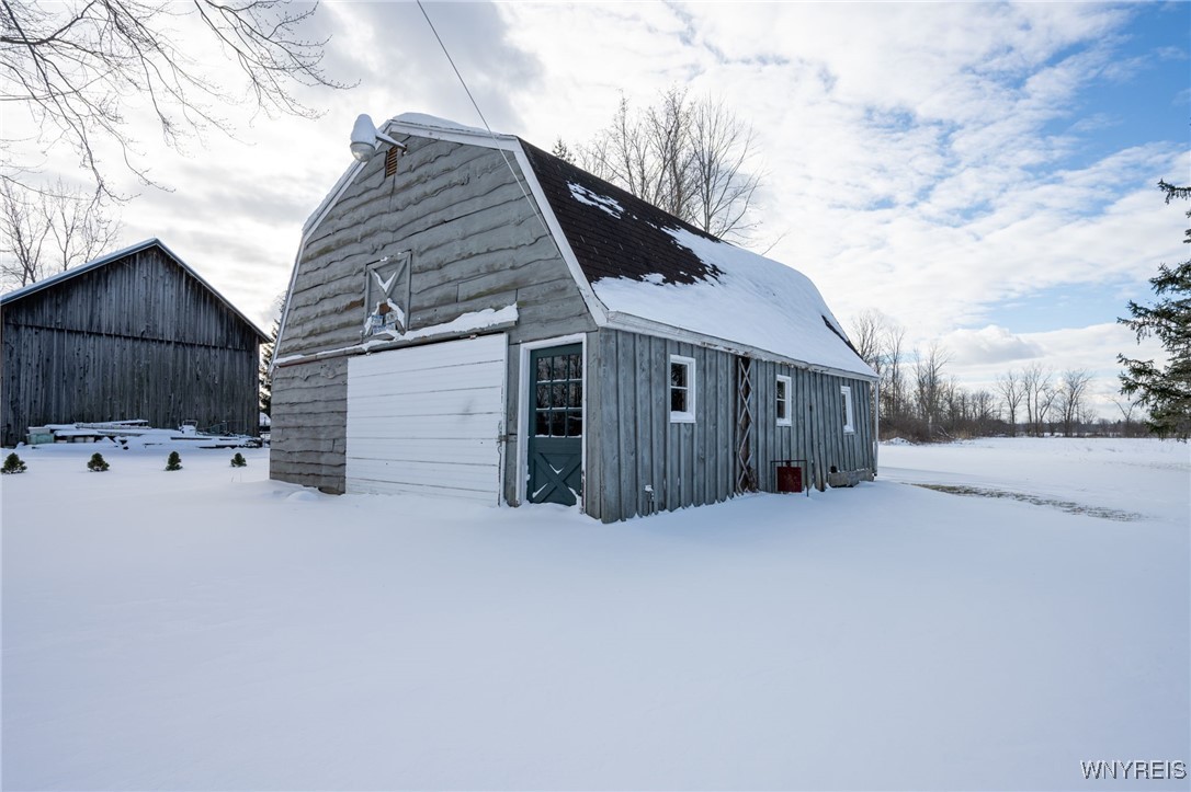 3610 South Newstead Road Alden, NY 14001 - Photo 36 of 49 Barn